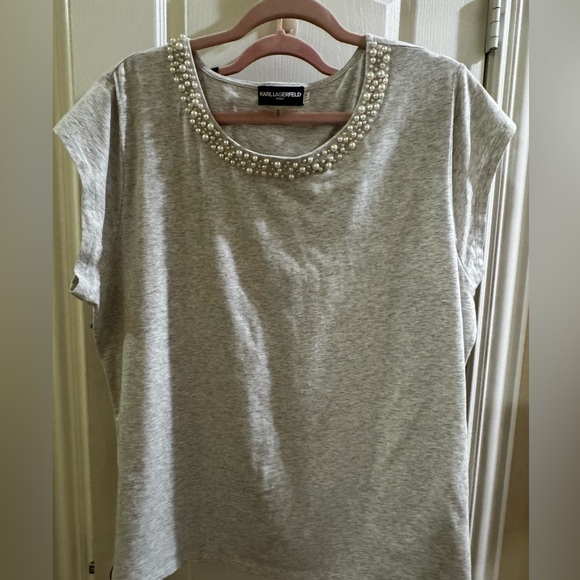 Karl Lagerfeld Tops - Karl Lagerfeld Light Gray Pearl-Accented Short Sleeve Top